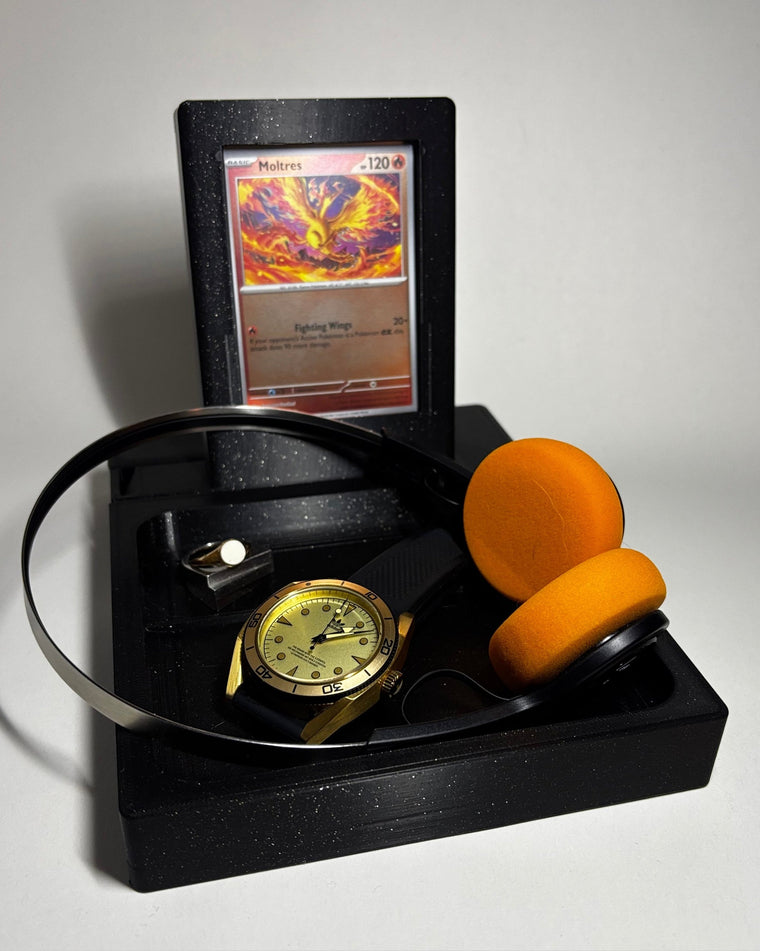 Essentials Desk Tray — Single Card Display